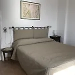 Residenza Le Serre 3* أكيارولي