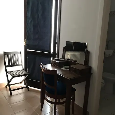 Residenza Le Serre Bed & Breakfast 3*