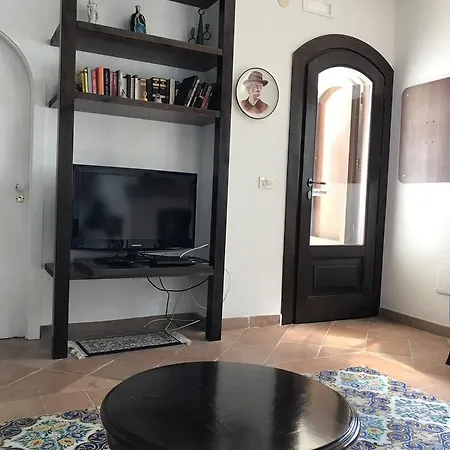 Residenza Le Serre אצ'יארולי